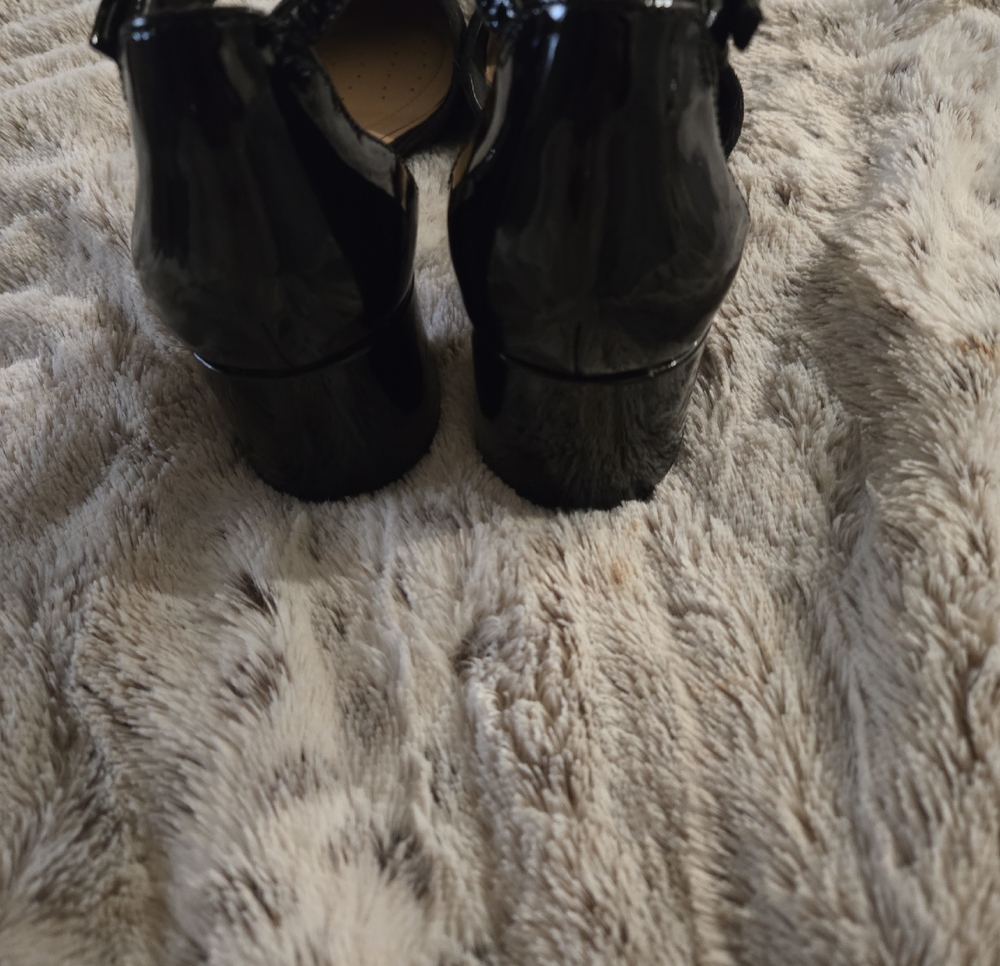 Clark's Size 9.5 Maryjane Heels - Picture 5 of 7